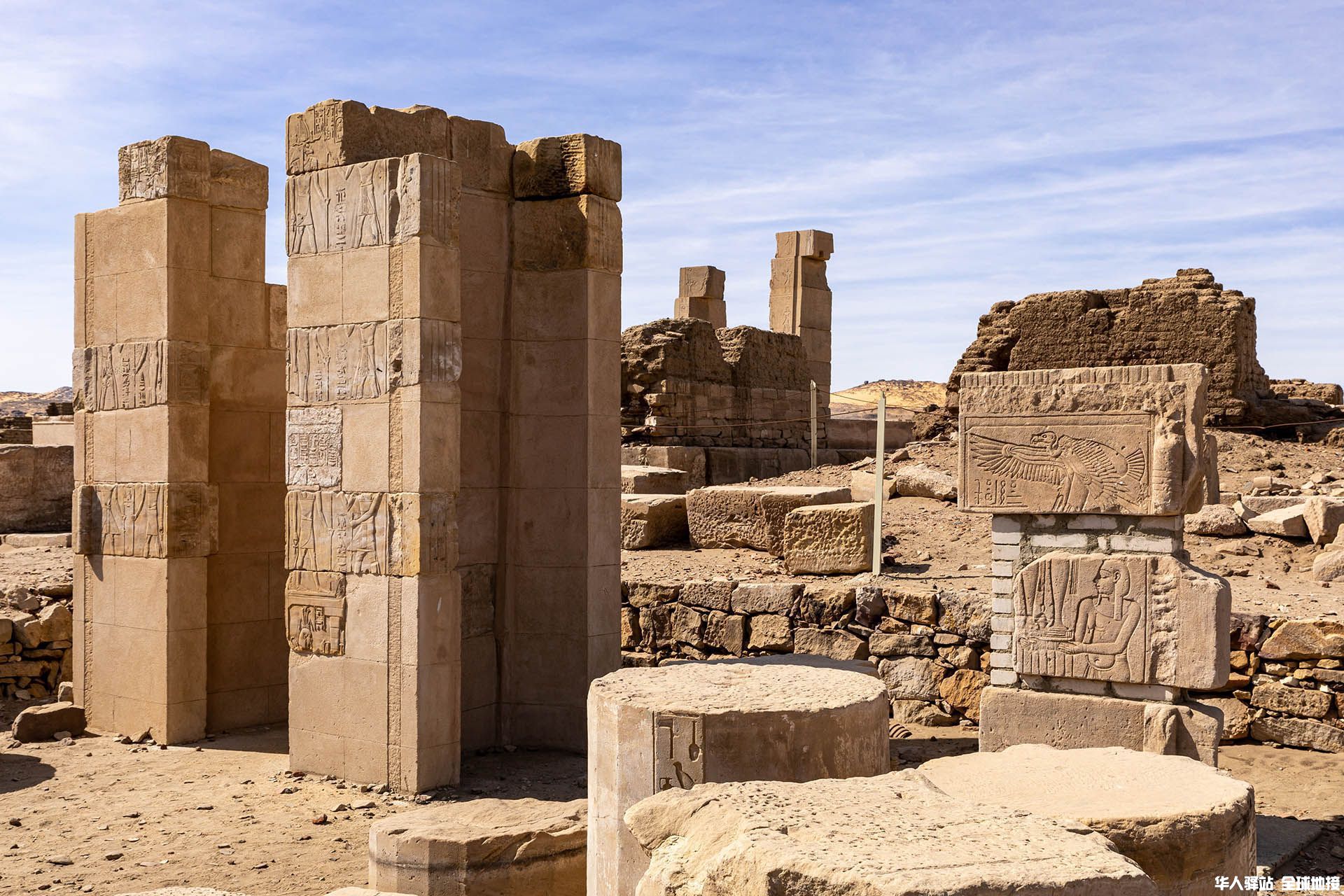 elephantine-island-archaeological-site-home-ancient-aswan-egypt-shutterstock_2266737699.jpg_7e885702e0.jpg